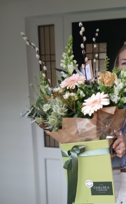 Peaches & Cream Bouquet