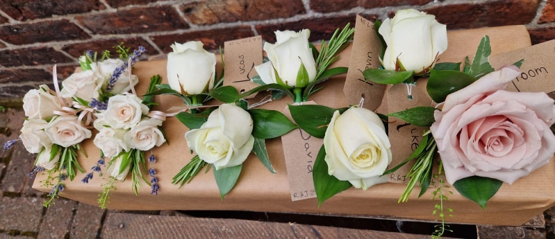 Simple Rose Buttonhole