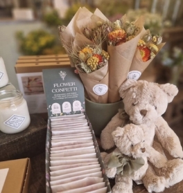 Biodegradable Flower Confetti
