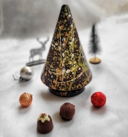 Chocolates   Festive Smash Tree