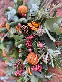FESTIVE WREATH   Tutti Frutti